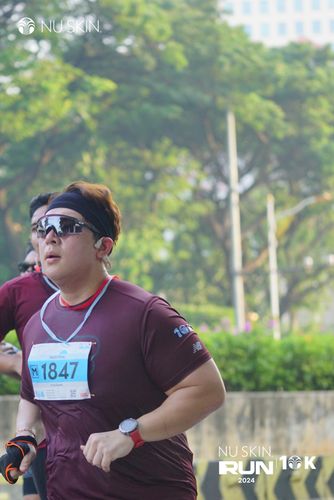 Race photo from Nu Skin Run 10K