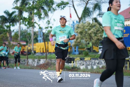 Race photo from Arutmin Borneo Run 2024