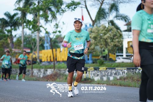 Race photo from Arutmin Borneo Run 2024