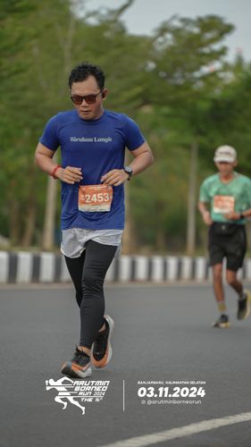 Race photo from Arutmin Borneo Run 2024