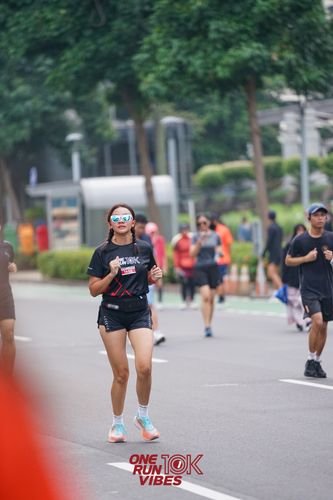 Race photo from ONE RUN 10K VIBES JAKARTA 