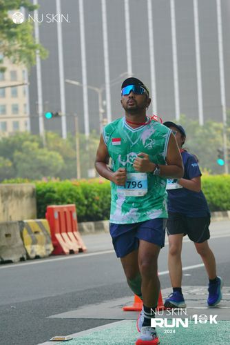 Race photo from Nu Skin Run 10K