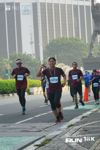 Race photo from Nu Skin Run 10K
