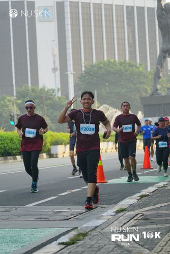 Race photo from Nu Skin Run 10K