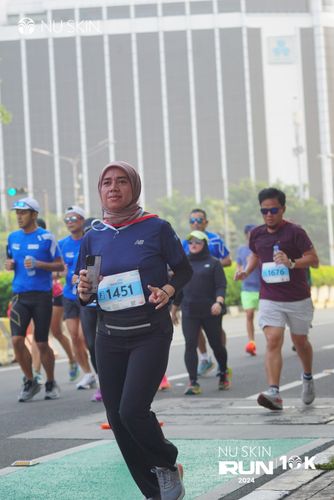 Race photo from Nu Skin Run 10K