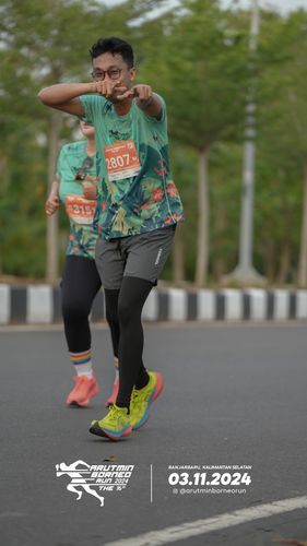 Race photo from Arutmin Borneo Run 2024
