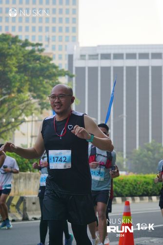 Race photo from Nu Skin Run 10K