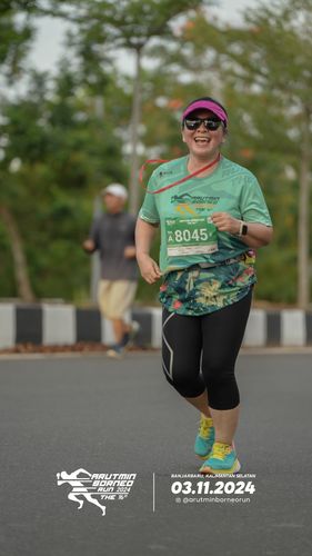 Race photo from Arutmin Borneo Run 2024