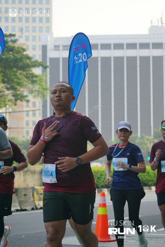 Race photo from Nu Skin Run 10K
