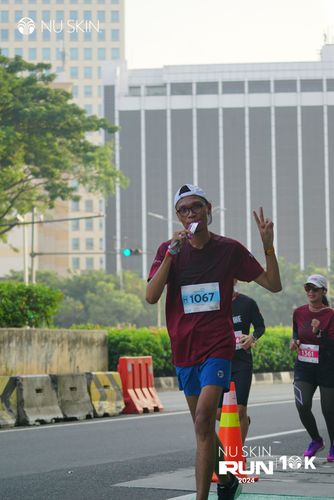 Race photo from Nu Skin Run 10K