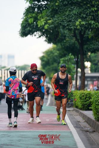 Race photo from ONE RUN 10K VIBES JAKARTA 