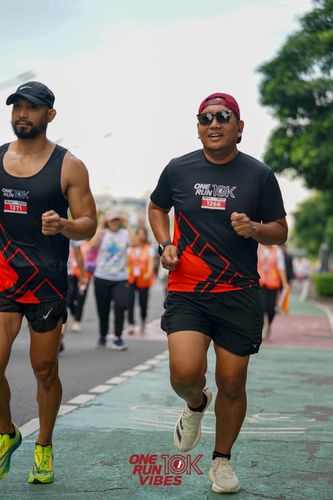 Race photo from ONE RUN 10K VIBES JAKARTA 