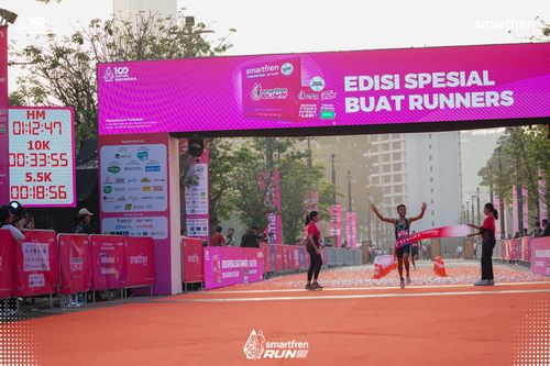 Race photo from Smartfren Run 2025 