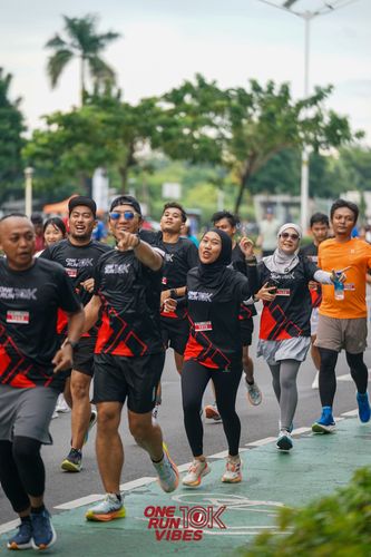 Race photo from ONE RUN 10K VIBES JAKARTA 