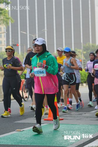 Race photo from Nu Skin Run 10K