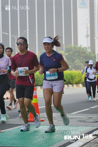 Race photo from Nu Skin Run 10K