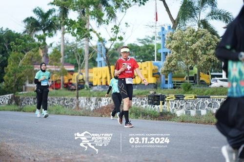Race photo from Arutmin Borneo Run 2024
