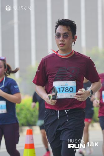 Race photo from Nu Skin Run 10K
