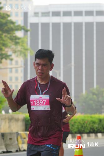 Race photo from Nu Skin Run 10K