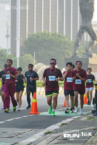 Race photo from Nu Skin Run 10K