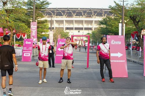 Race photo from Smartfren Run 2025 