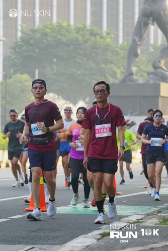 Race photo from Nu Skin Run 10K
