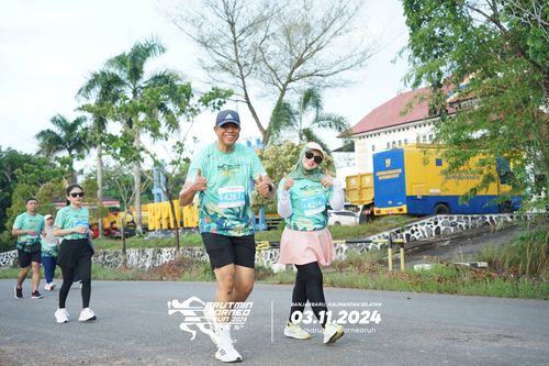 Race photo from Arutmin Borneo Run 2024
