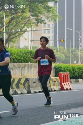 Race photo from Nu Skin Run 10K