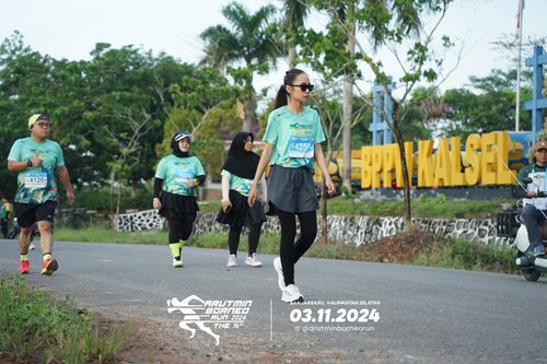 Race photo from Arutmin Borneo Run 2024