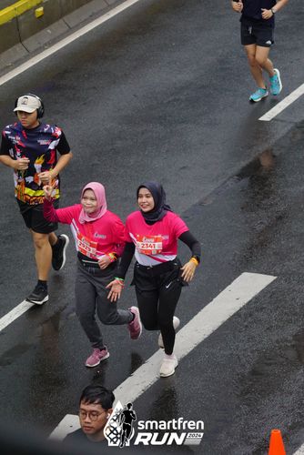 Race photo from Smartfren Run 2024