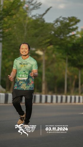 Race photo from Arutmin Borneo Run 2024