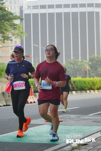 Race photo from Nu Skin Run 10K