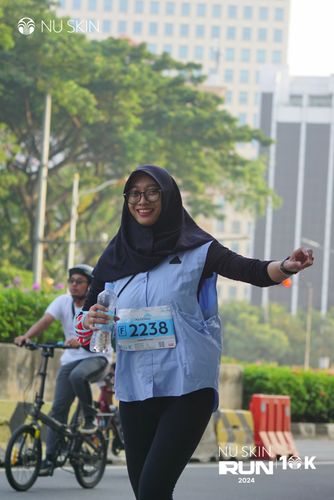 Race photo from Nu Skin Run 10K