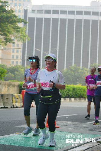 Race photo from Nu Skin Run 10K