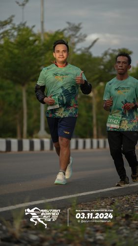 Race photo from Arutmin Borneo Run 2024