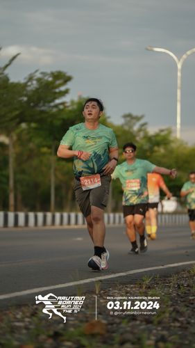 Race photo from Arutmin Borneo Run 2024