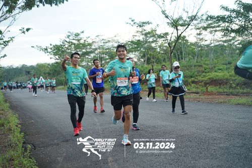 Race photo from Arutmin Borneo Run 2024