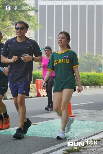 Race photo from Nu Skin Run 10K