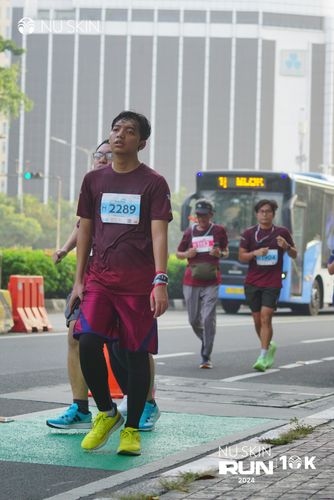 Race photo from Nu Skin Run 10K