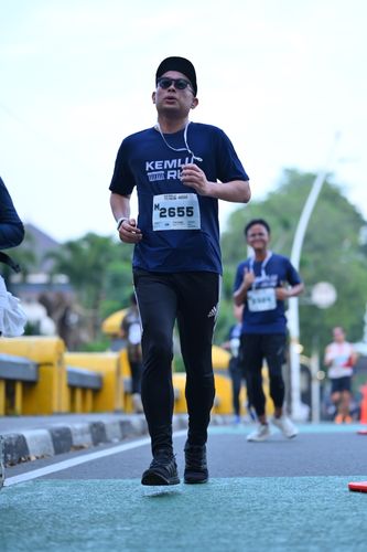Race photo from KEMLU RUN 2025