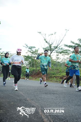 Race photo from Arutmin Borneo Run 2024