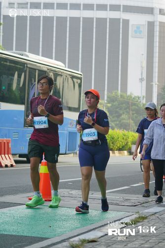 Race photo from Nu Skin Run 10K