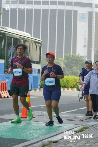 Race photo from Nu Skin Run 10K