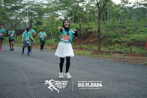 Race photo from Arutmin Borneo Run 2024