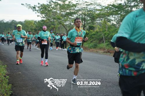 Race photo from Arutmin Borneo Run 2024