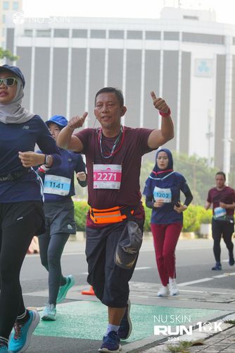 Race photo from Nu Skin Run 10K