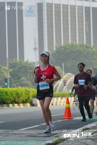 Race photo from Nu Skin Run 10K