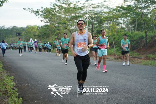 Race photo from Arutmin Borneo Run 2024