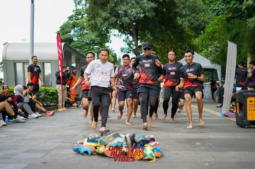 Race photo from ONE RUN 10K VIBES JAKARTA 
