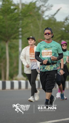 Race photo from Arutmin Borneo Run 2024